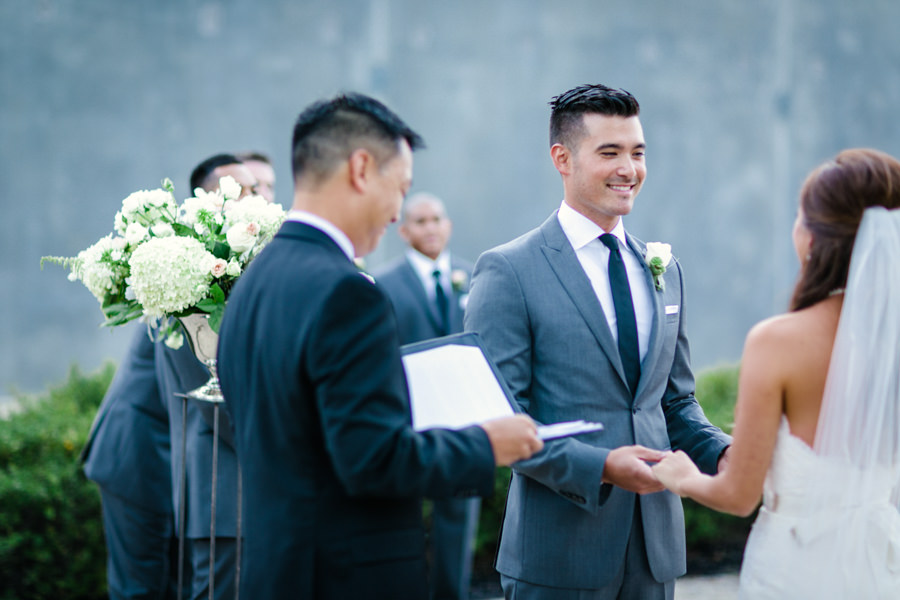 Documentary Seattle wedding photographer: Virginia and Shawn at Novelty Hill Januik (16)