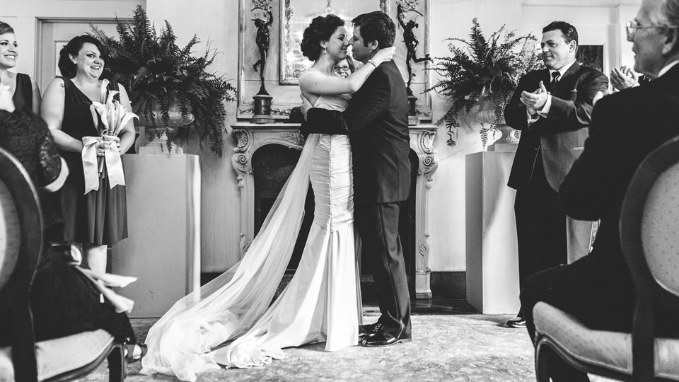 Award-winning Seattle wedding photographer: Becka and Matthias wed at The Ruins (32)