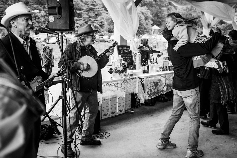 alaska-wedding-photographer-genny-and-harry-receptionf432d0713