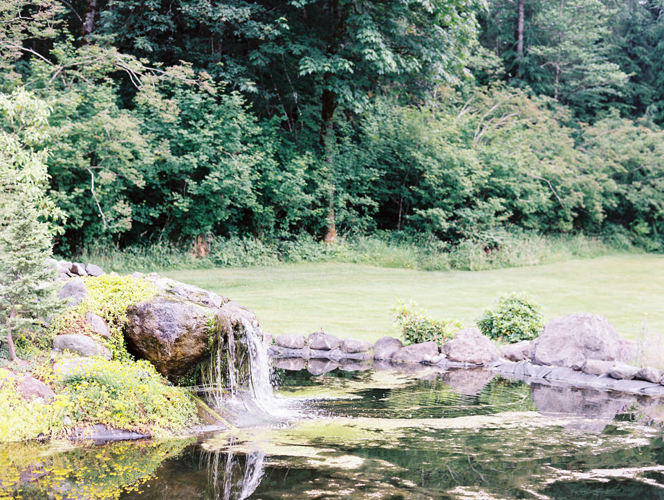 Seattle wedding photographer Jennifer Tai: Jazell and Paul at Rock Creek Gardens (74)