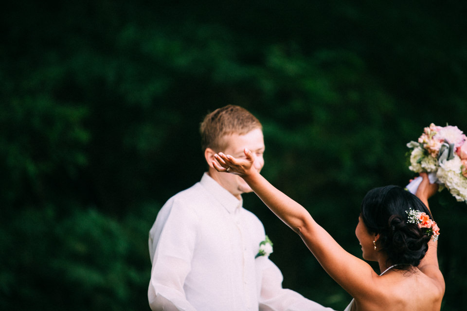 Seattle wedding photographer Jennifer Tai: Jazell and Paul at Rock Creek Gardens (63)