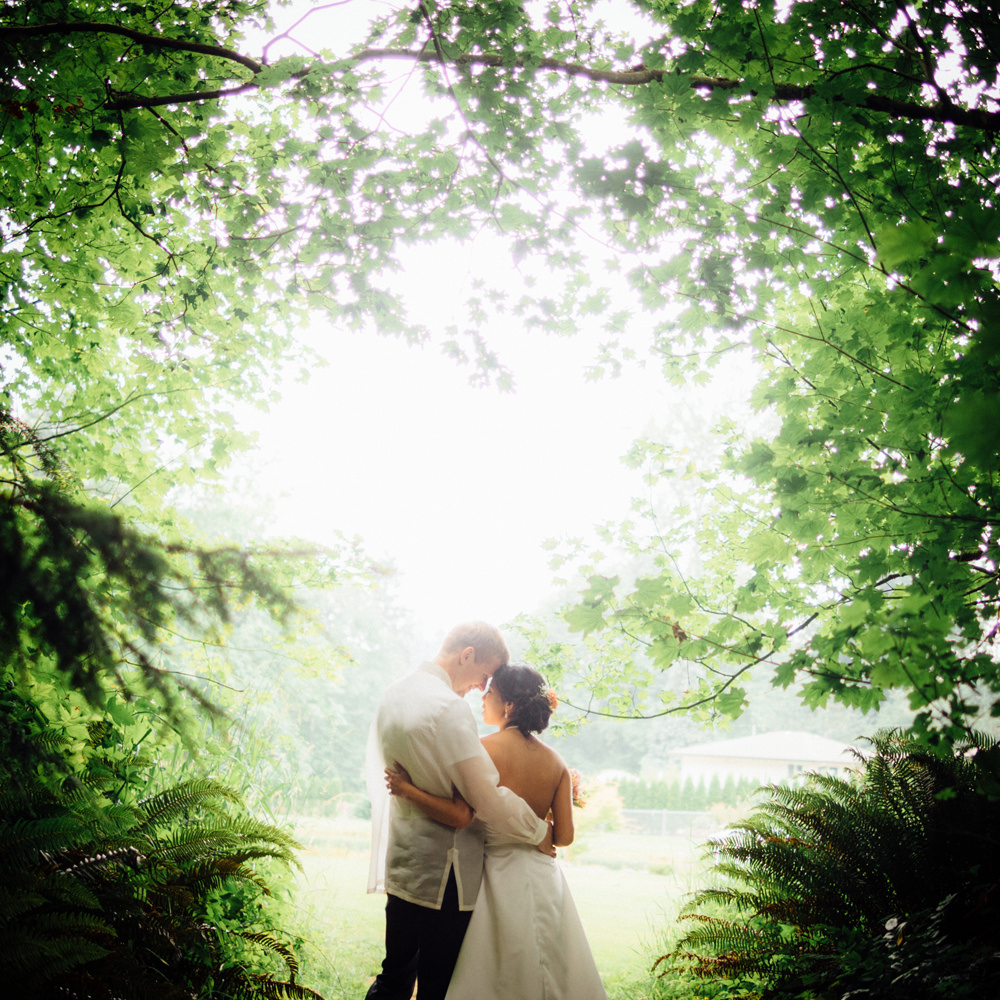 Seattle wedding photographer Jennifer Tai: Jazell and Paul at Rock Creek Gardens (57)