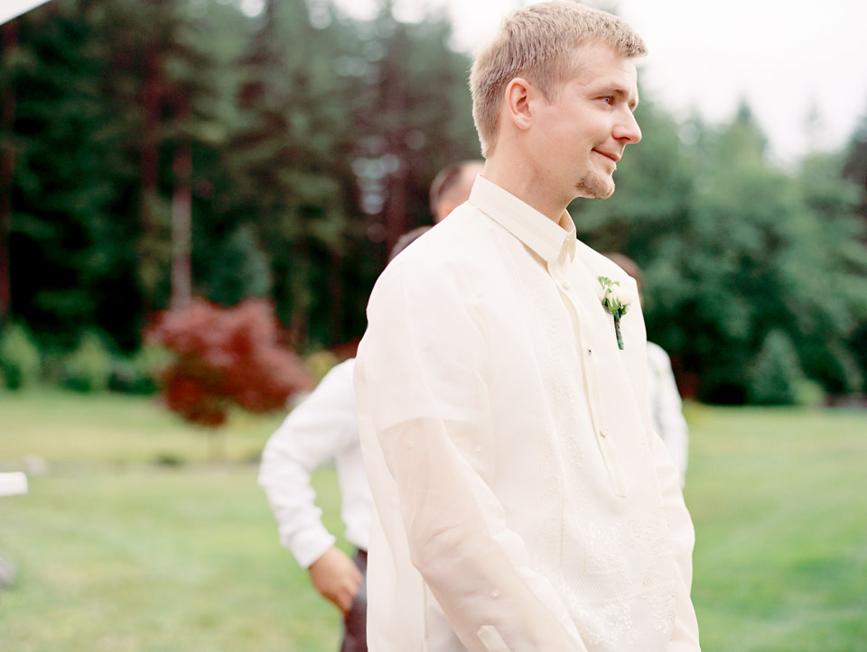 Seattle wedding photographer Jennifer Tai: Jazell and Paul at Rock Creek Gardens (47)