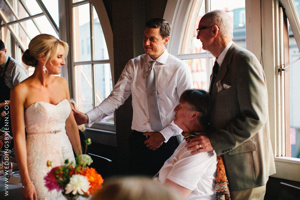 Seattle wedding photographer: Lexi and Paul's wedding at Pike Place Market (10)