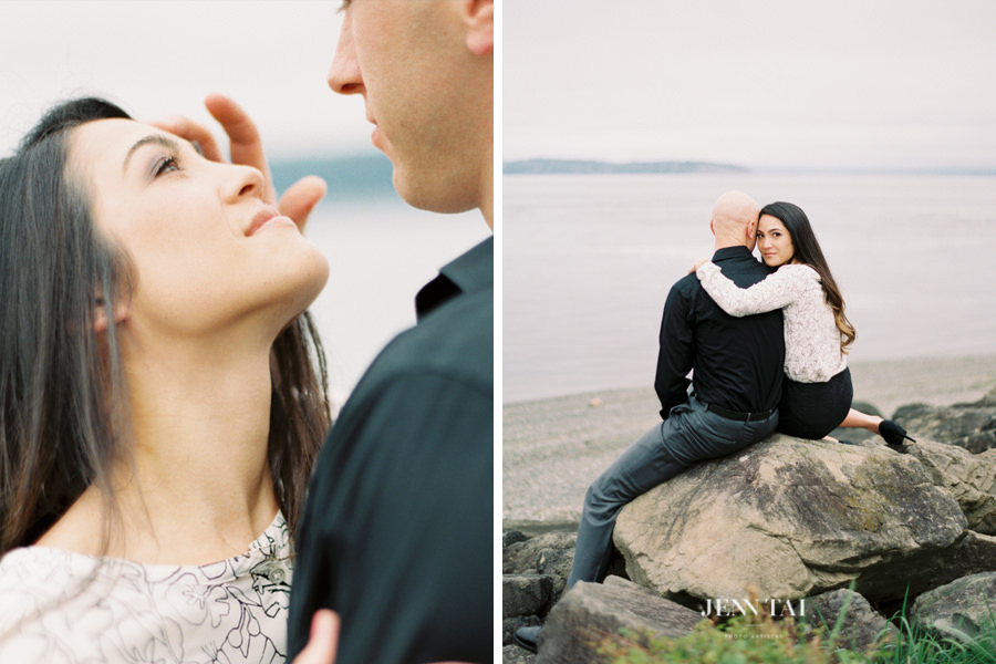 Seattle engagement photographer: Davilynn and DJay, Engaged at Mukilteo Lighthouse (15)