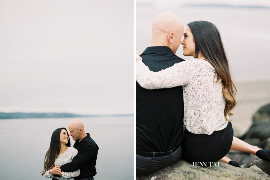 Seattle engagement photographer: Davilynn and DJay, Engaged at Mukilteo Lighthouse (14)