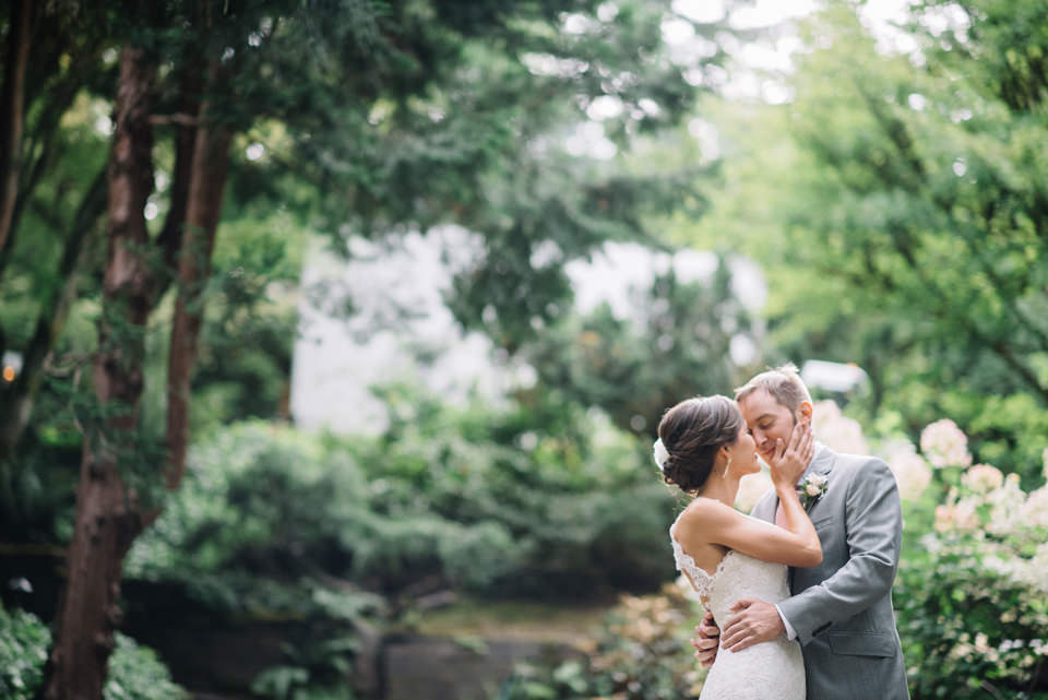 Woodinville Weddings at JM Cellars: Mika and Huw's Elegant Winery Wedding (25)