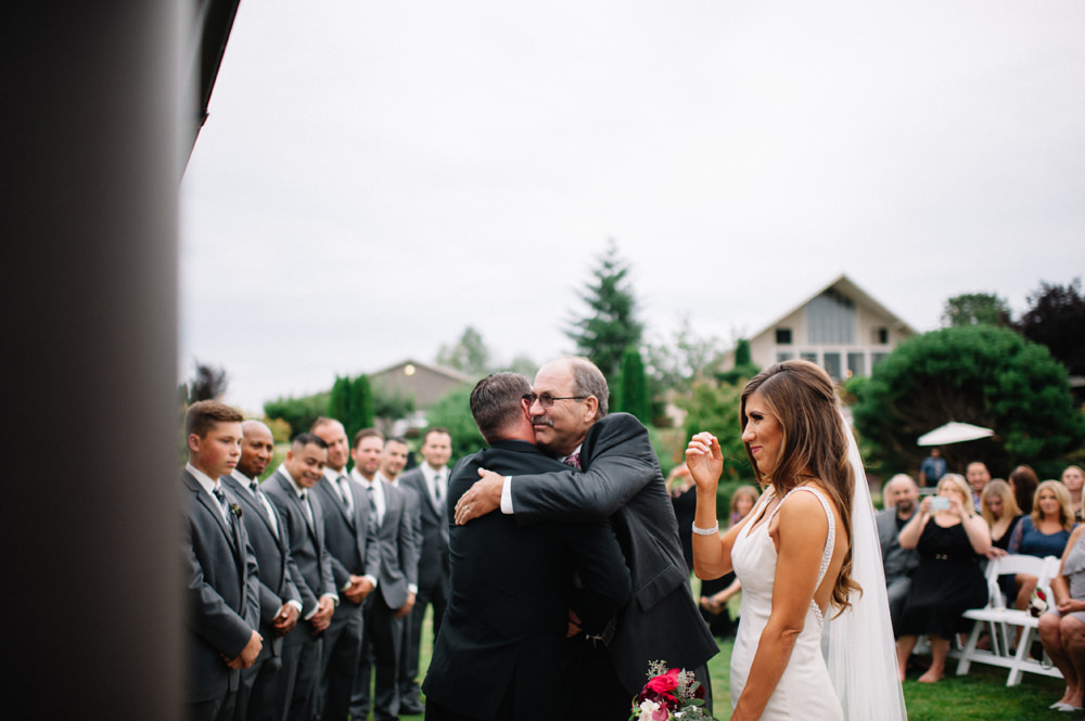 Ashlei and John's Wedding at Lord Hill Farms by Seattle Wedding Photographer Jenn Tai (33)