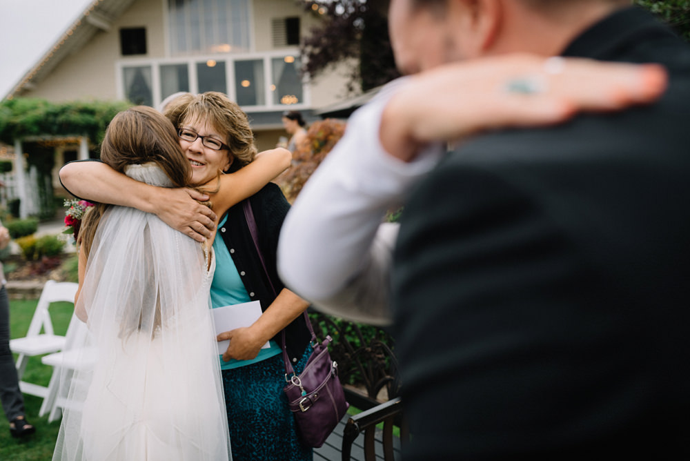 Ashlei and John's Wedding at Lord Hill Farms by Seattle Wedding Photographer Jenn Tai (24)