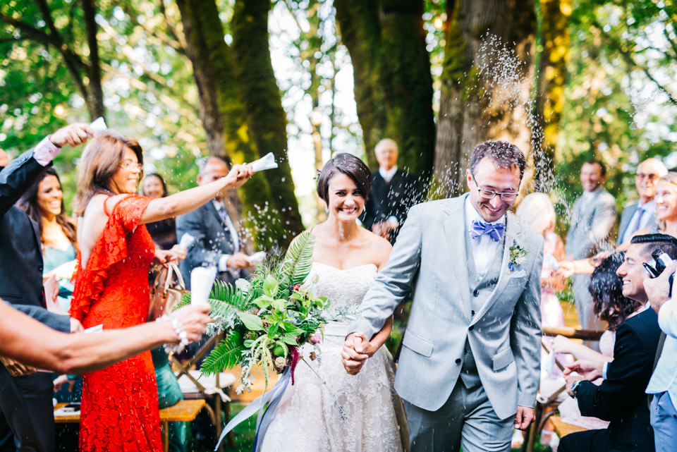 Seattle Wedding Photographers DIY Seattle backyard wedding