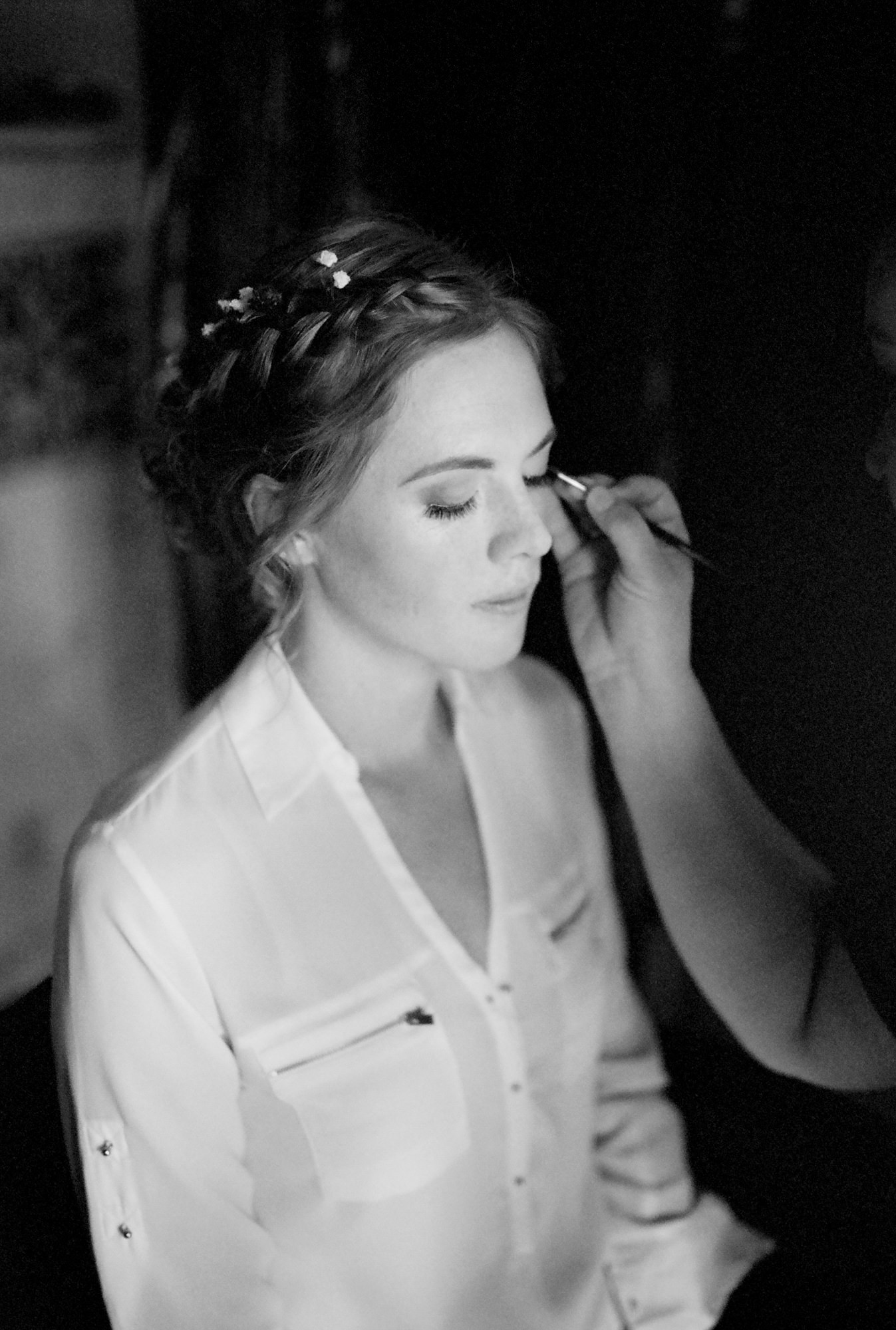 Katherine getting ready for her wedding at Kingston House, WA. September 2016.