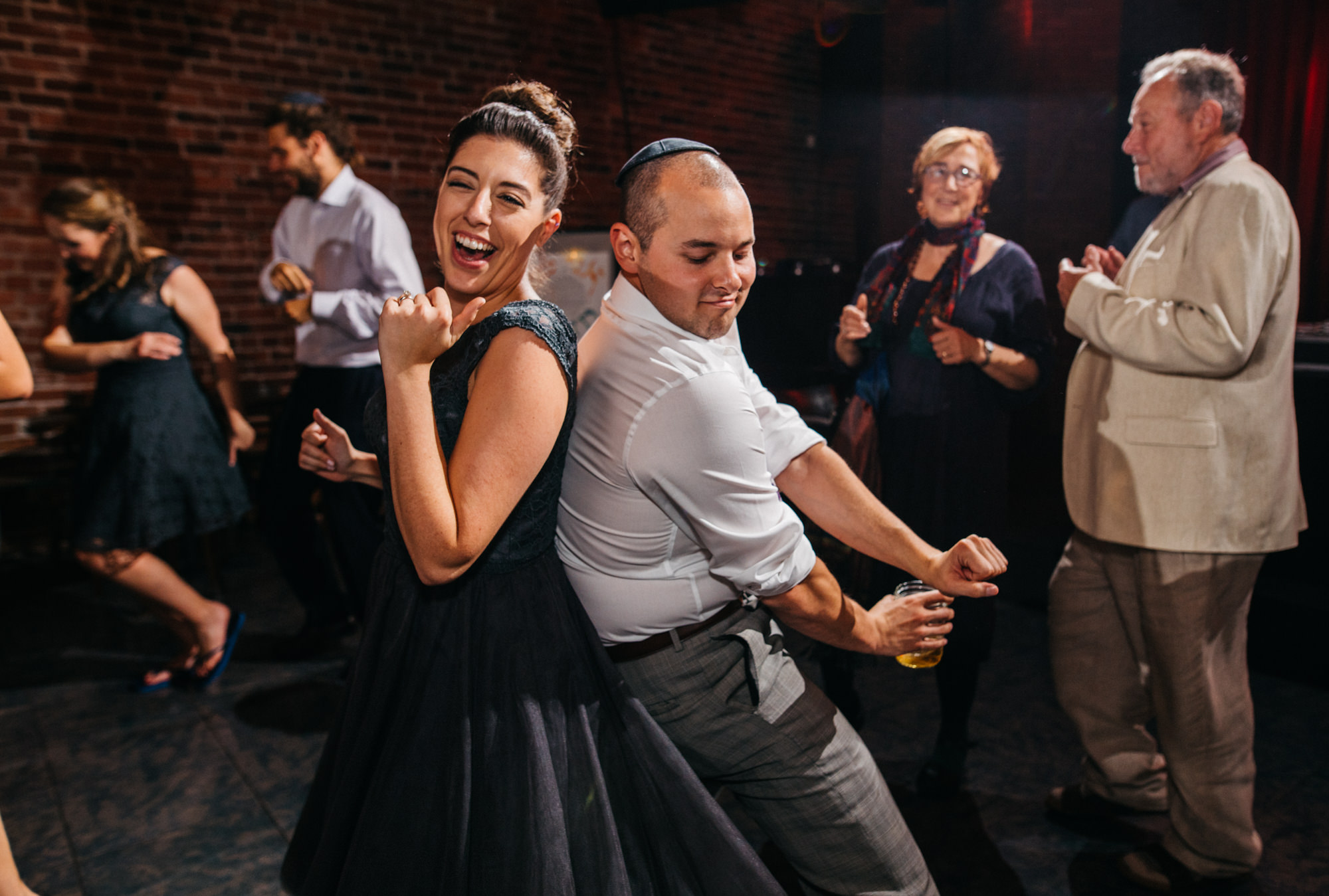 A Seattle Jewish Wedding at Georgetown Ballroom: Ilana and Christoph (26)
