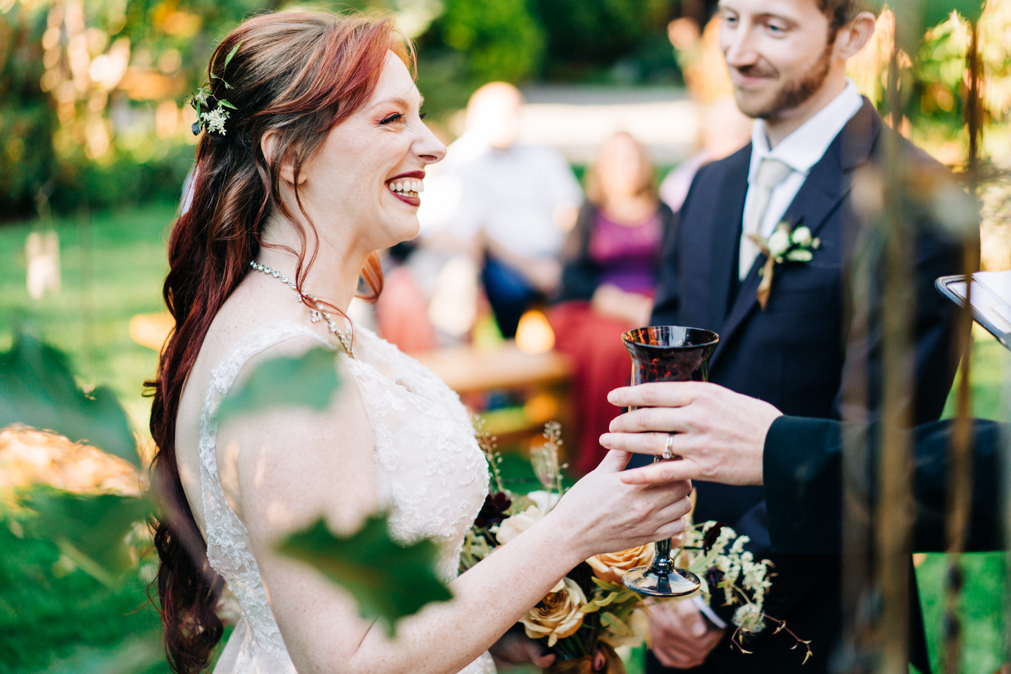 Seattle wedding photographers: Fall Wedding at Bella Luna Farms (34)