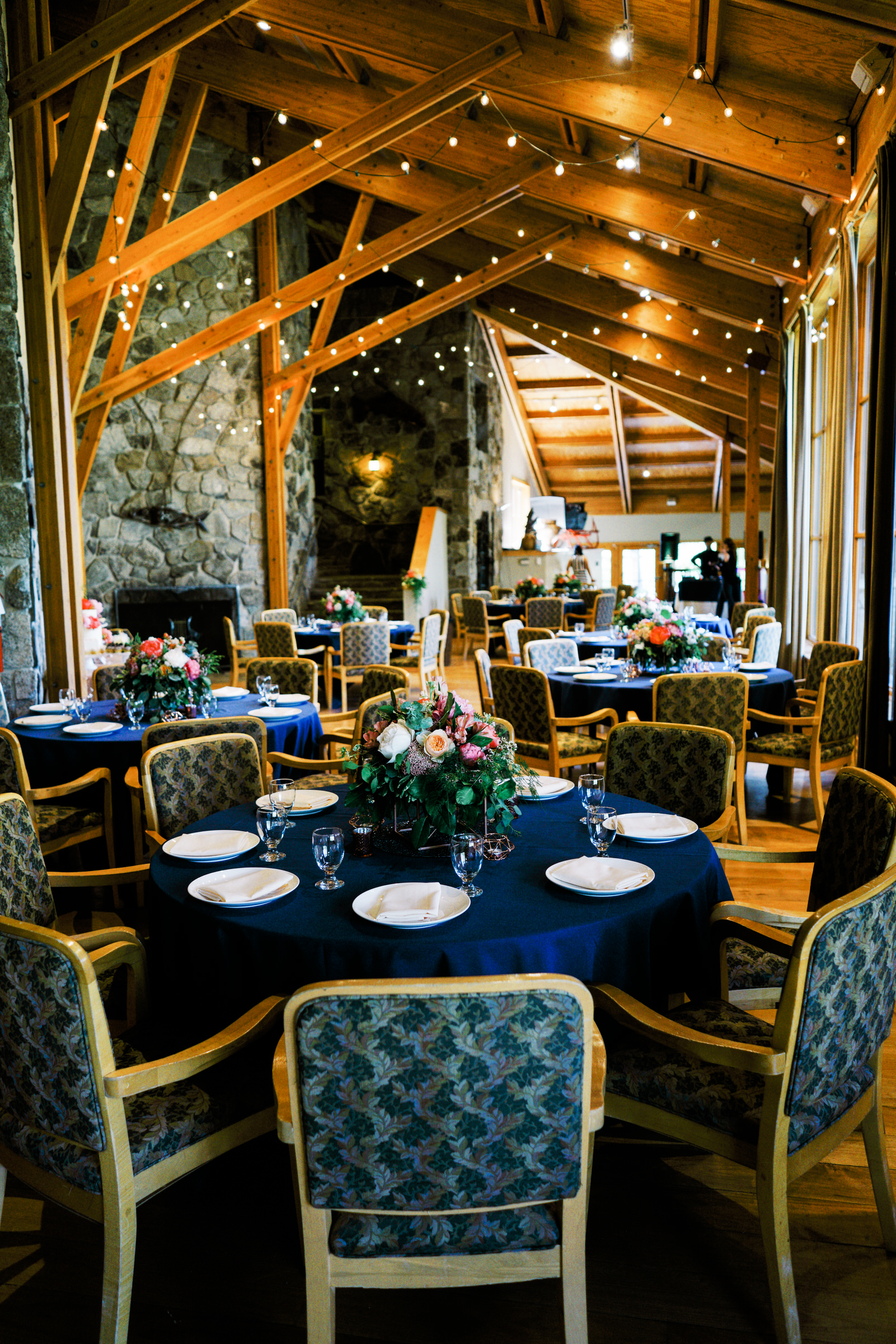 Sleeping Lady Resort weddings: Wedding reception decor