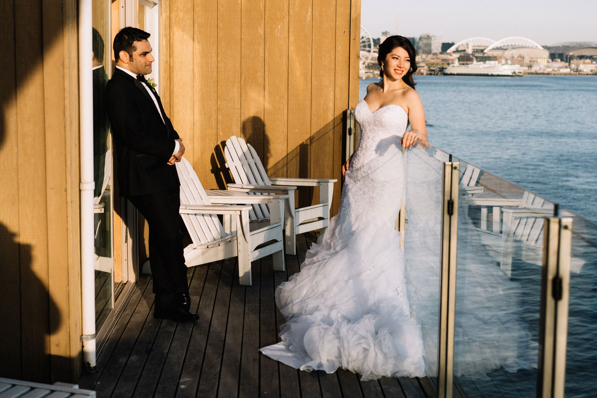 Kelly and Ash at The Edgewater Hotel, Seattle. Photo by Jenn Tai, Seattle Wedding Photographer.