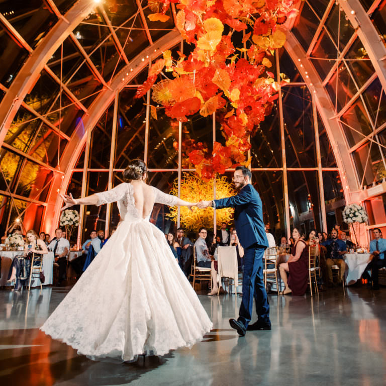Lauren-and-Kyle-at-their-first-dance-at-the-Chihuly-Garden-Glass