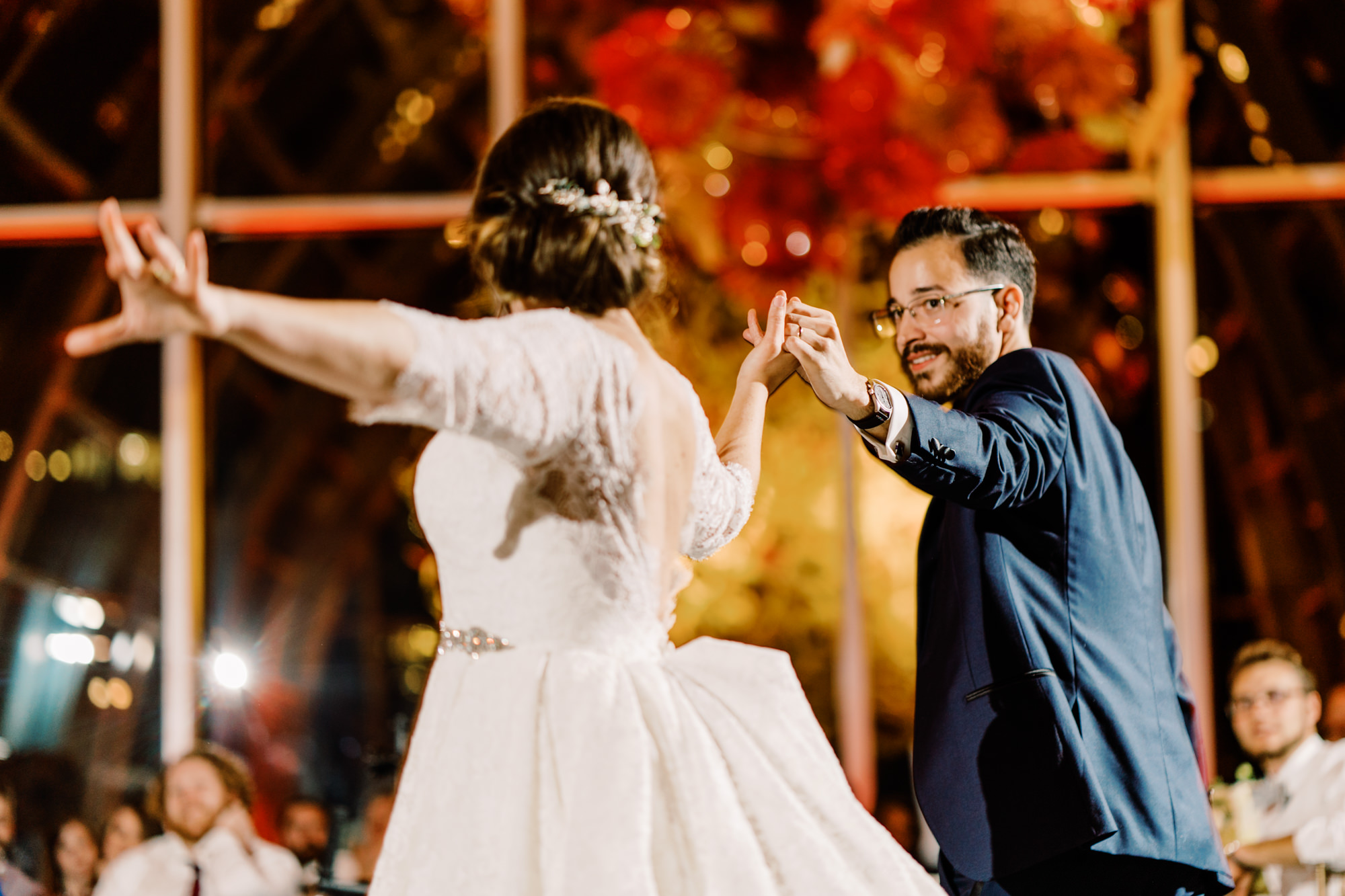 Lauren and Kyle's first dance at their wedding at Chihuly Garden and Glass