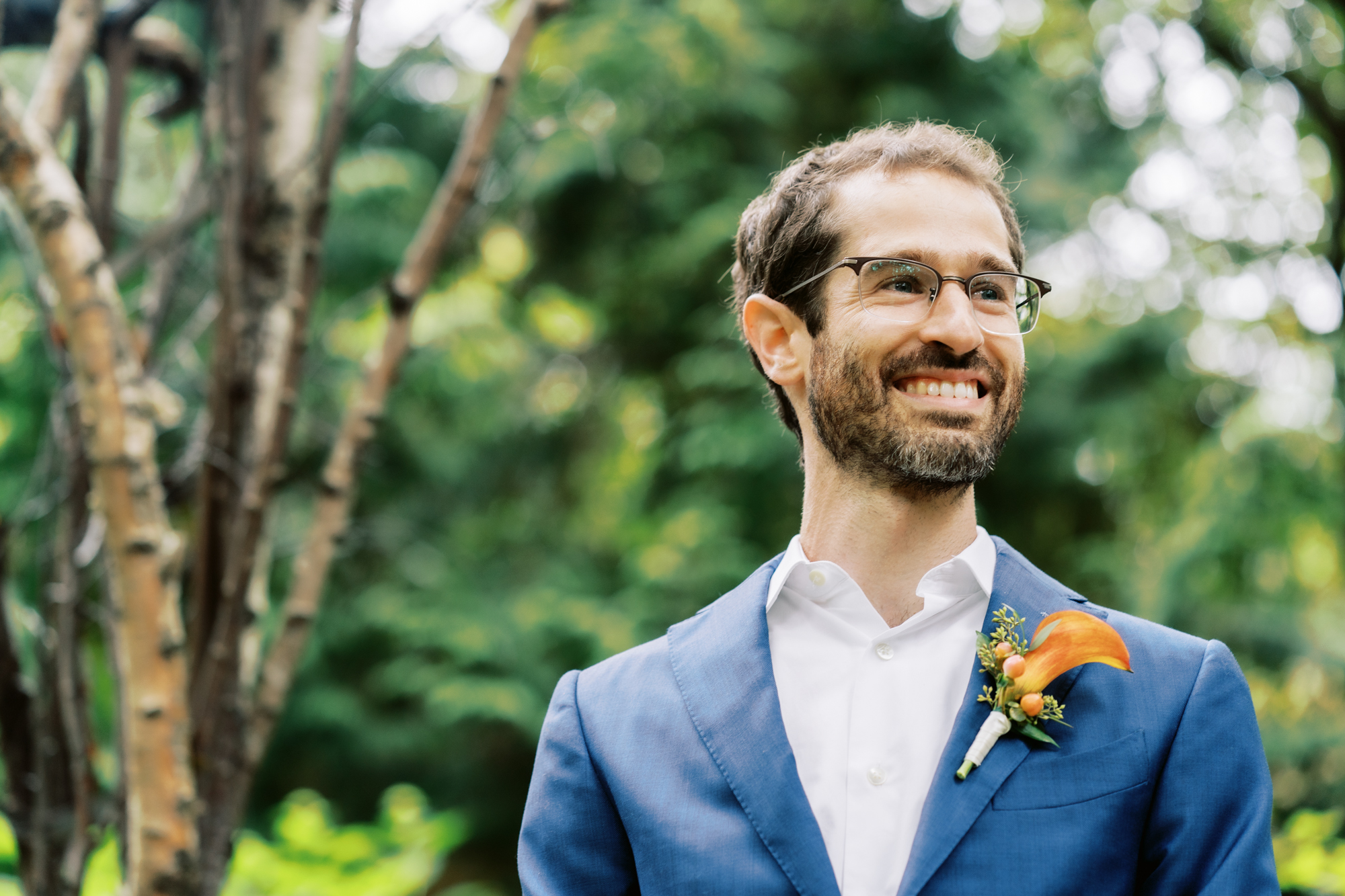 Seattle wedding photographer: Scott watches his bride walk down the aisle