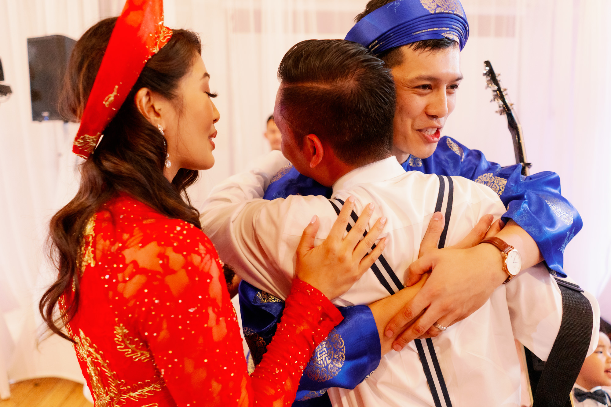 Seattle Vietnamese wedding photographer: Lynda and John