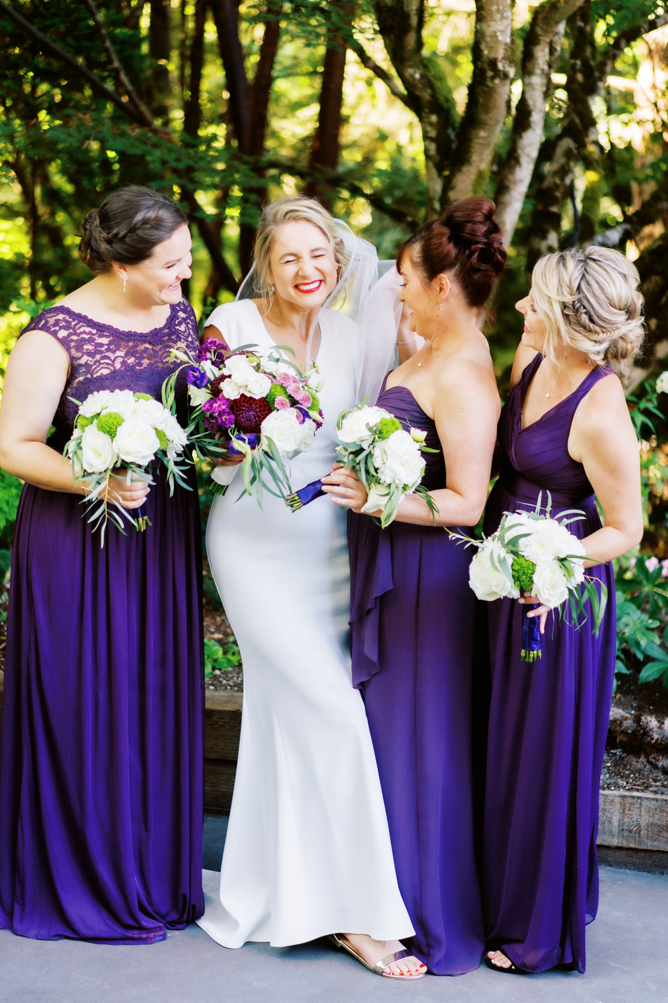 Seattle wedding photographer Jenn Tai: Kayley and her bridesmaids at JM Cellars