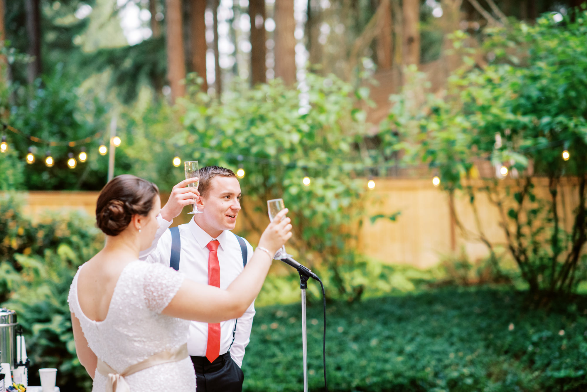 Seattle Backyard Wedding: Hannah and Jacob wedding reception moments