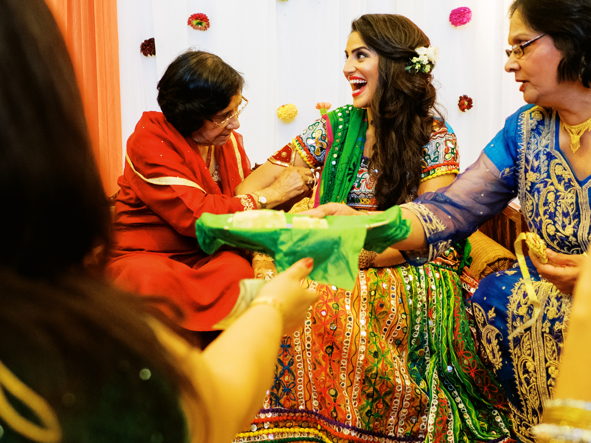 Seattle Indian Muslim Wedding: Seattle mehndi photographer: Moments