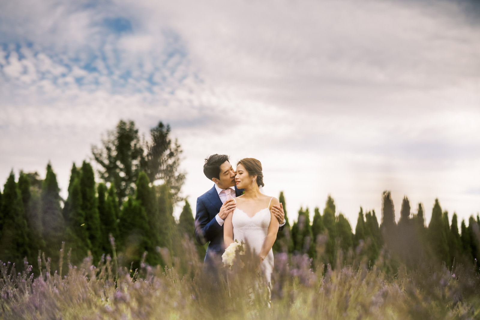 woodinville-lavender-weddings-seattle-wedding-photographer-jenn-tai-co-brandon-2